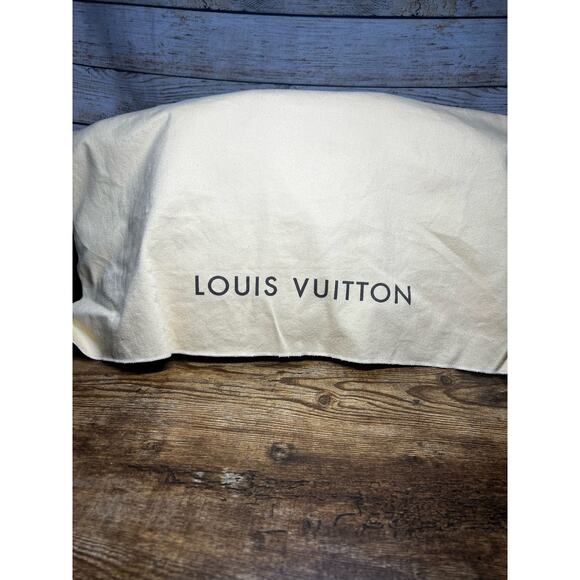 Louis Vuitton Vernis Brea MM - Griotte - Picture 11 of 11